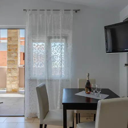 Apartment With Parking Space - 23025